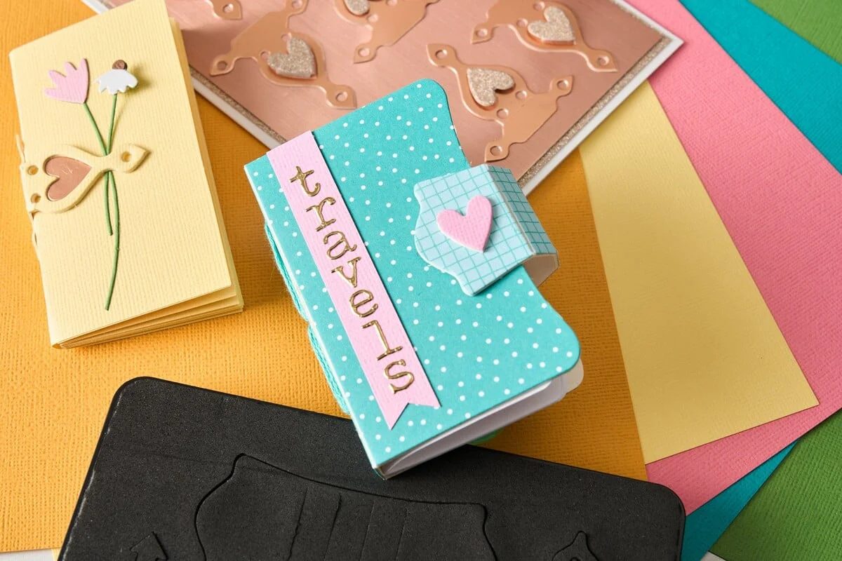 Sizzix Colour Wheel Bundle by Eileen Hull (Save £30) - Image 9